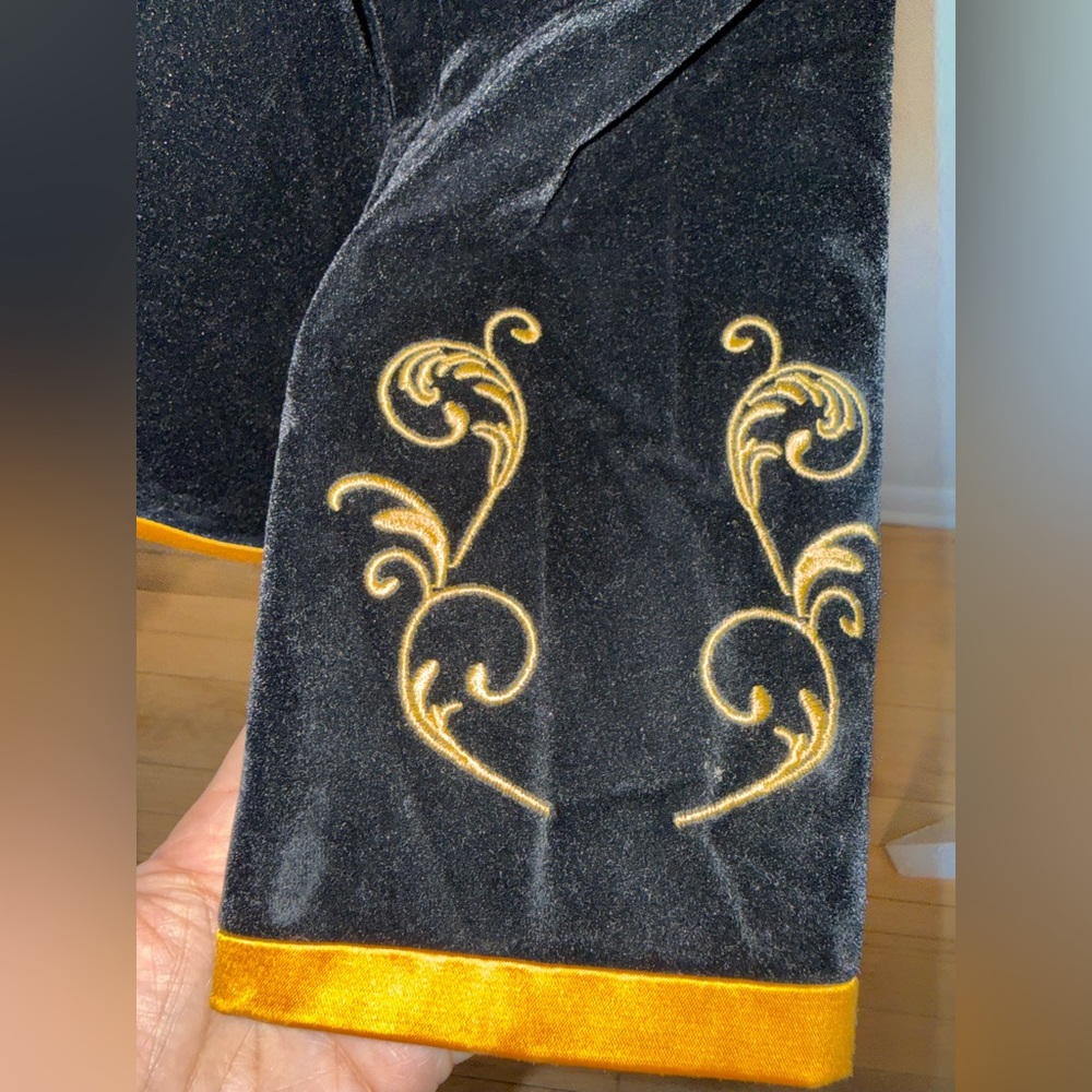 Women's Black Velvet Blazer with Gold Embroidery - Picture 5 of 8